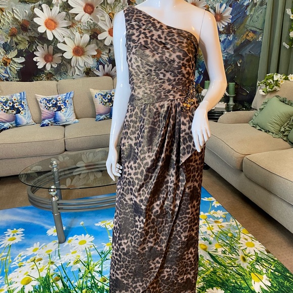 Eliza J Dresses & Skirts - Dress Eliza J size 10